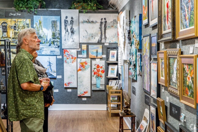 Many art galleries offer drinks & snacks during the first Friday sip & shop.