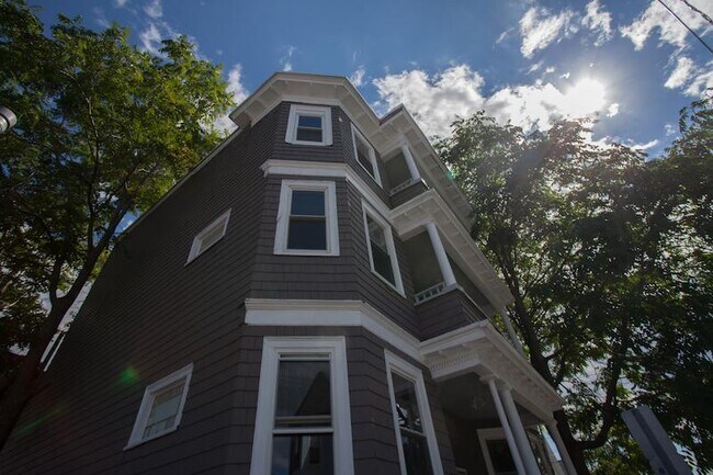 8 Hinckley St unit 2, Somerville, MA 02145 - photo 7