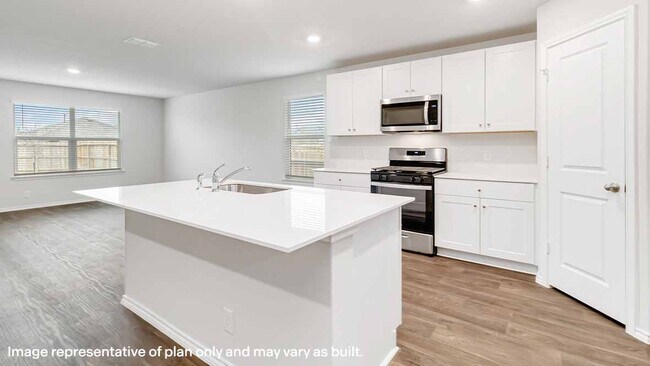 703 Garnier Pass unit 36209780, San Antonio, TX 78221 - photo 4