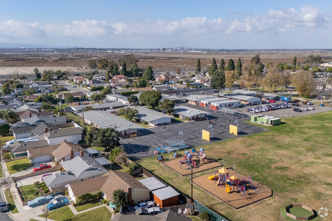 Elevated views of the surrounding landscape surrounding Grace Lutheran School.