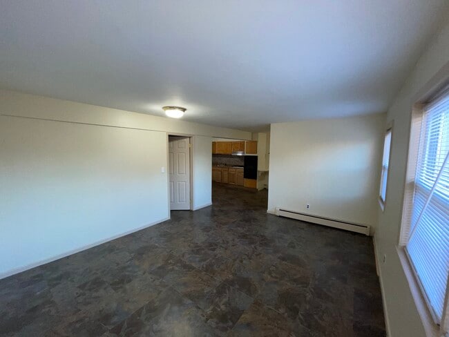 11 Munn Place unit 1, Yonkers, NY 10704 - photo 4