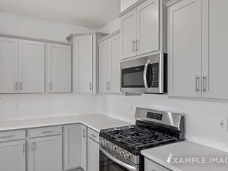 43 Fellow Dr, Lillington, NC 27546