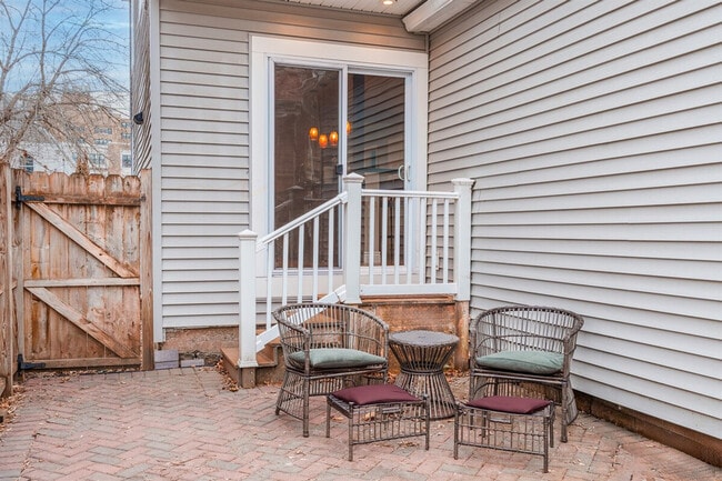 17 S Franklin St unit ID1302143P, Saratoga Springs, NY 12866 - photo 2