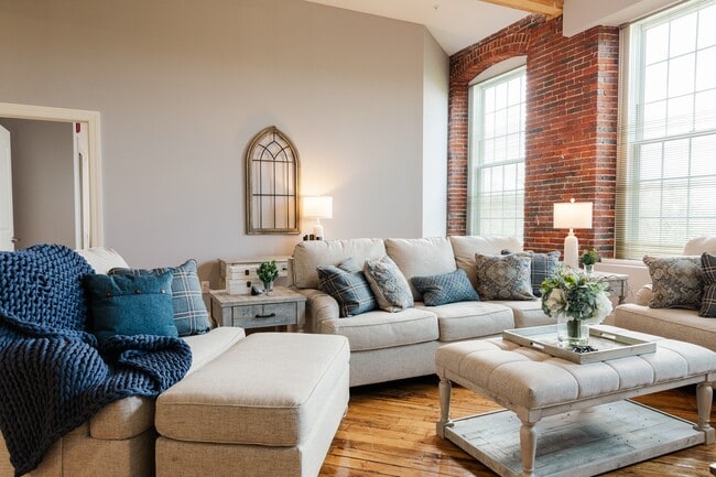 25 Canal, Allenstown, NH 03275 - photo 6