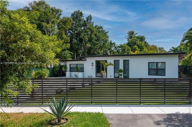 1320 N Biscayne Point Rd, Miami Beach, FL 33141 - photo 7