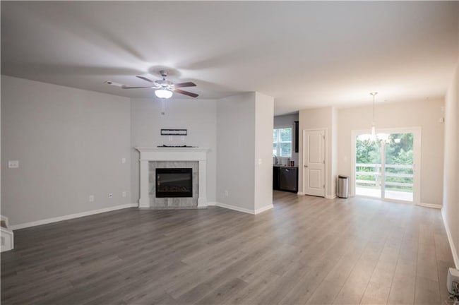 4727 Beacon Ridge Ln, Flowery Branch, GA 30542 - photo 2