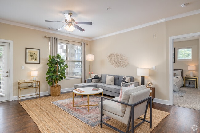2BR, 2BA - 1,255SF - Living Room