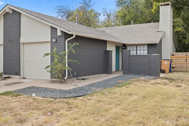 1805 Mearns Meadow Blvd unit B, Austin, TX 78758 - photo 3