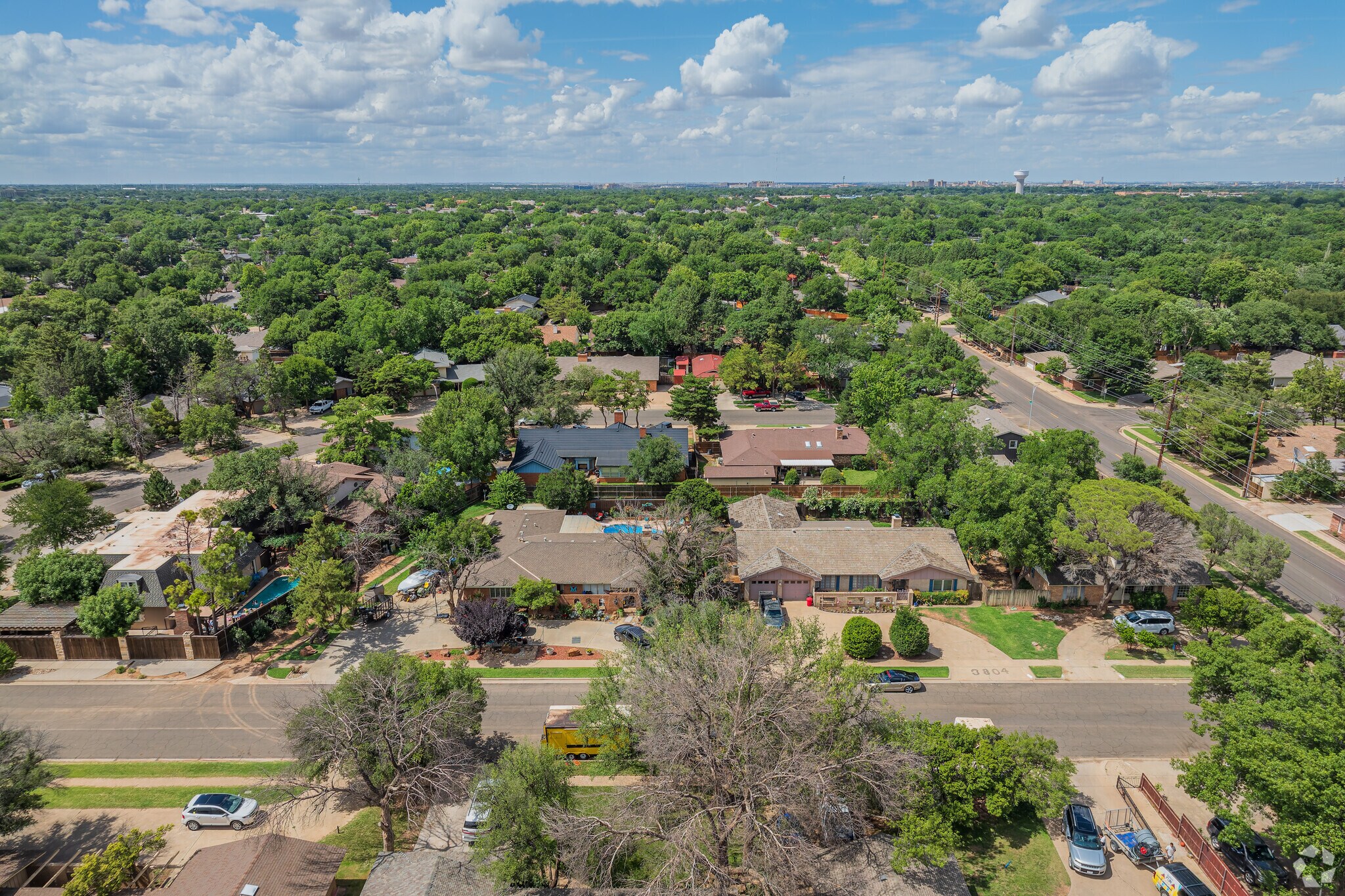 Residents of Melonie Park enjoy a quiet neighborhood.