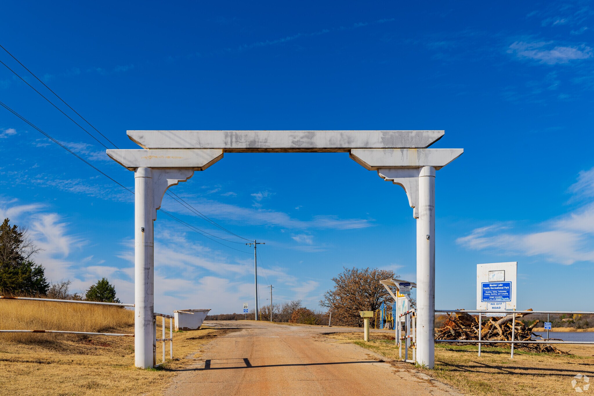 Meeker Lake Family Recreational Park had an special arch like entrance.