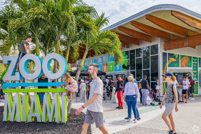 Zoo Miami Farmer's Market is the place to be every first Saturday of the month.