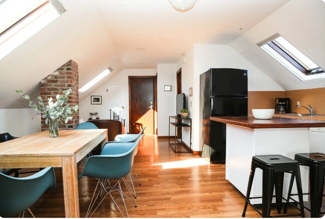 48 Pembroke Ave unit 3rd Floor - 48B, Providence, RI 02908 - photo 2