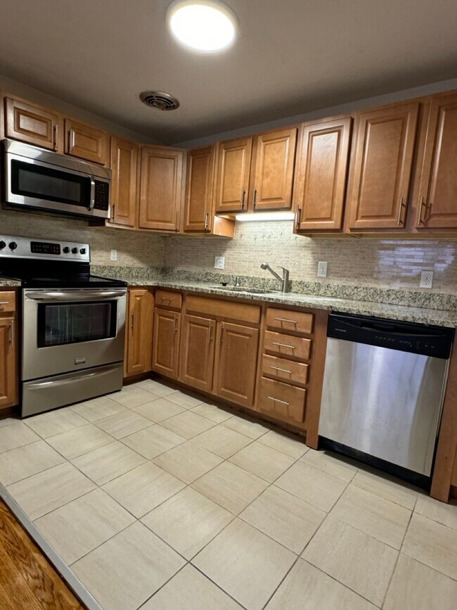 111 Babcock St Unit 3, Brookline, MA 02446