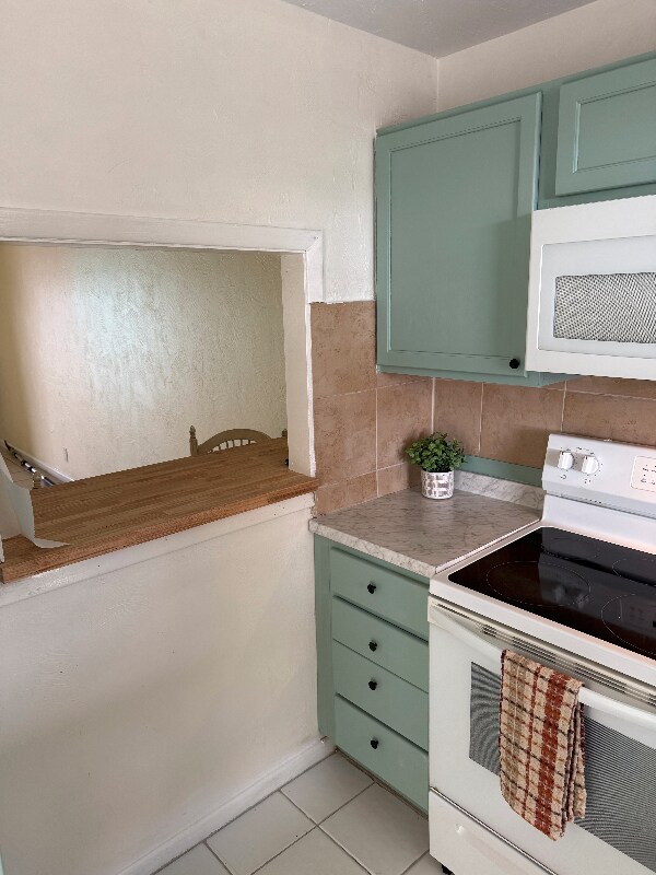 2421 N Oleander Ave unit 3, Daytona Beach, FL 32118 - photo 4