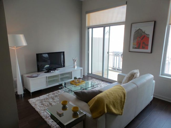 1228 W Madison St, Chicago, IL 60607 - photo 2