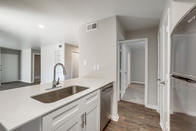 Infinity on the Mark, Dallas, TX 75243 - photo 3