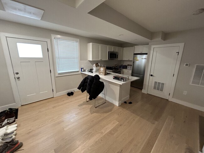 13 Greylock Rd unit 1, Allston, MA 02134 - photo 3