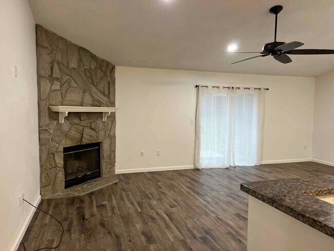 103 Trenton Ave, Crestview, FL 32539 - photo 7