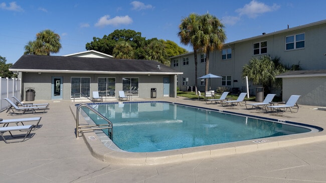 The Drake at St. Pete, Saint Petersburg, FL 33710 - photo 3