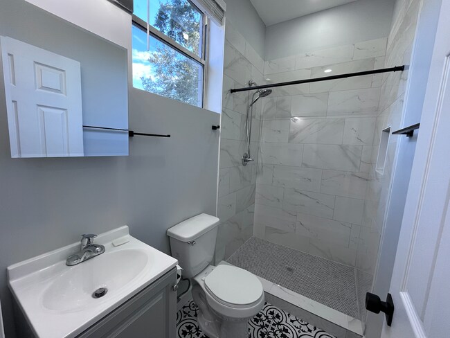 6722 Provost Rd N unit 2, Jacksonville, FL 32216 - photo 4