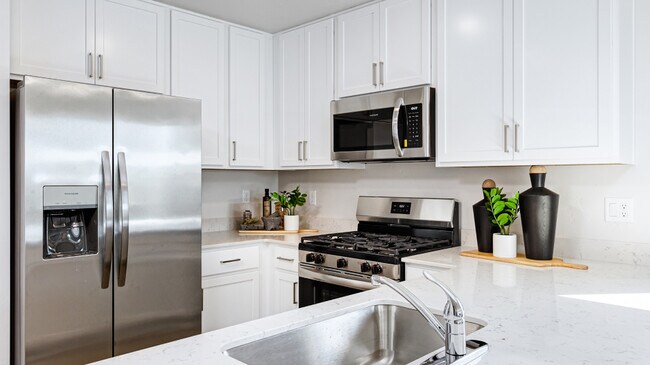 3061 N Kankakee Way, Kuna, ID 83634 - photo 4