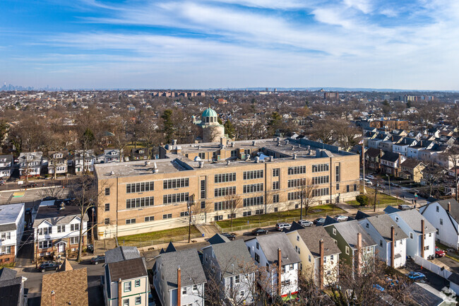 Aerial shot of Mount Vernon Elementary School