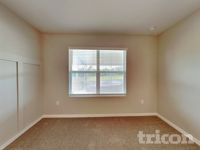 10212 Cloudburst Ct, Riverview, FL 33578 - photo 6