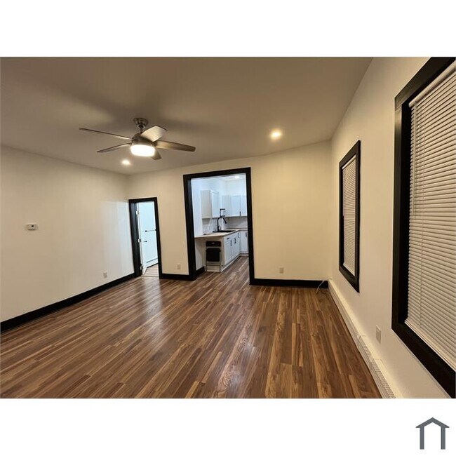 32 Chapel St unit 1R, Norwalk, CT 06850 - photo 3