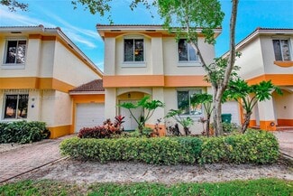 6543 Hidden Cove Dr, Davie, FL 33314