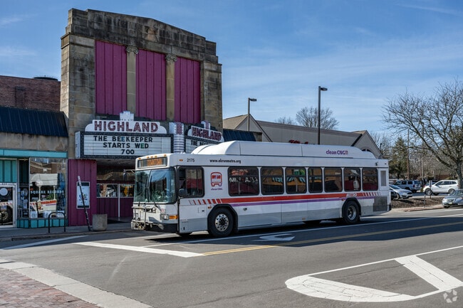 Northwest Akron commuters can utilize the Akron Metro RTA System.