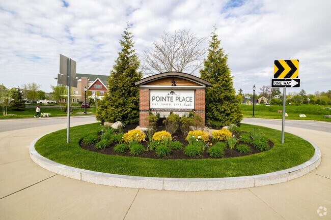 50 Pointe Pl Dover, NH