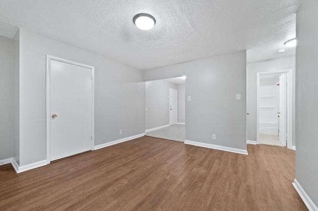 3410 Elizabeth St NW unit 5, Huntsville, AL 35810 - photo 5