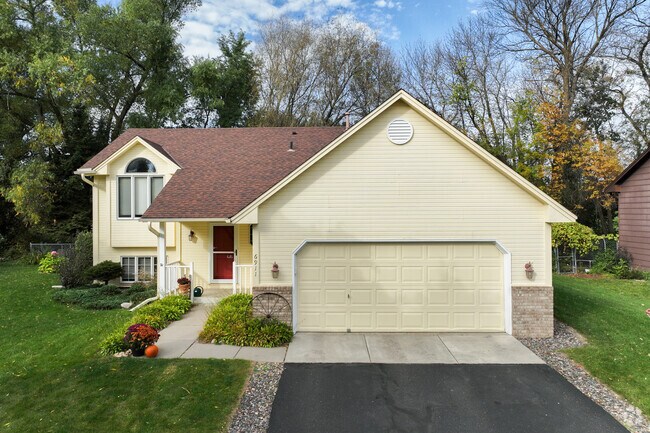 The median price for a single-family home in Rockford is around $360,000.