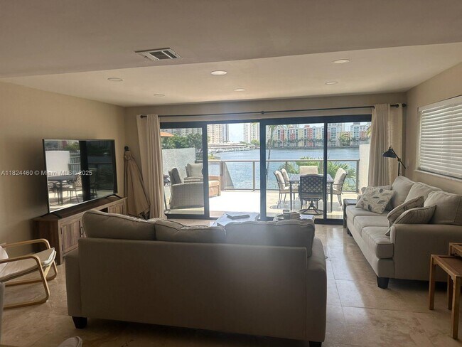 4000 NE 168th St unit 110A, North Miami Beach, FL 33160 - photo 3