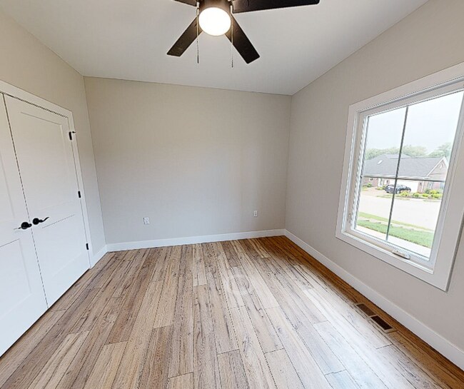 6000 Sable Ridge Dr unit 37743369, Newburgh, IN 47630 - photo 4