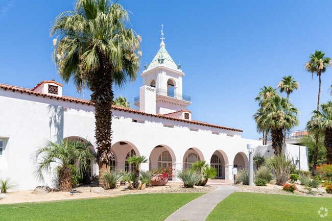 El Mirador Bell Tower is the main reason why the neighborhood today is called El Mirador.