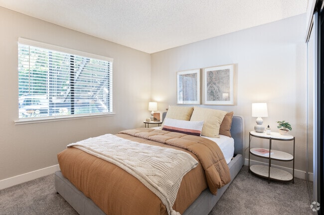 2BR, 2BA - B1