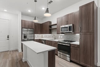 2323 Plaza Blvd, Richardson, TX 75082