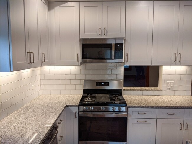 1025 Sherman Ave, Evanston, IL 60202 - photo 3