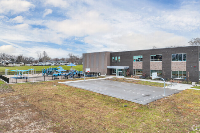 Based on racial and economic diversity, Frost Lake Elementary is given an A on Niche.