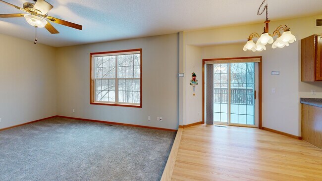 14916 Overlook Dr, Savage, MN 55378 - photo 3