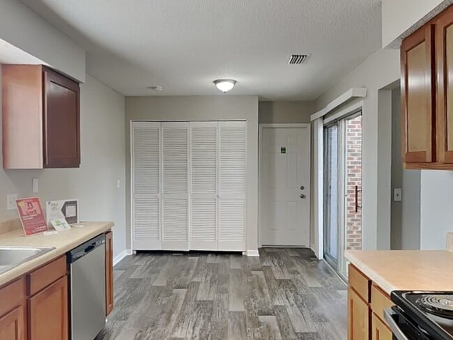 595 Charles Carroll St, Orange Park, FL 32073 - photo 5