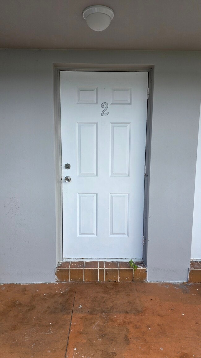 19 SW 14th St, Dania, FL 33004 - photo 3