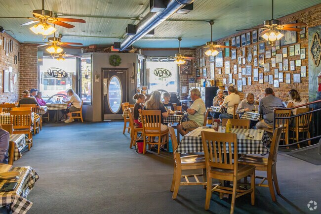 Grab a bite from the family favorite Conestogas in downtown Alachua.