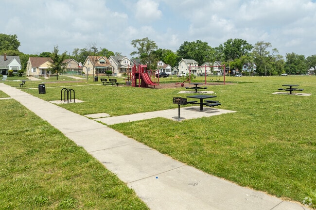 Enjoy a picnic with the family at Clinton Park in Chalfonte.