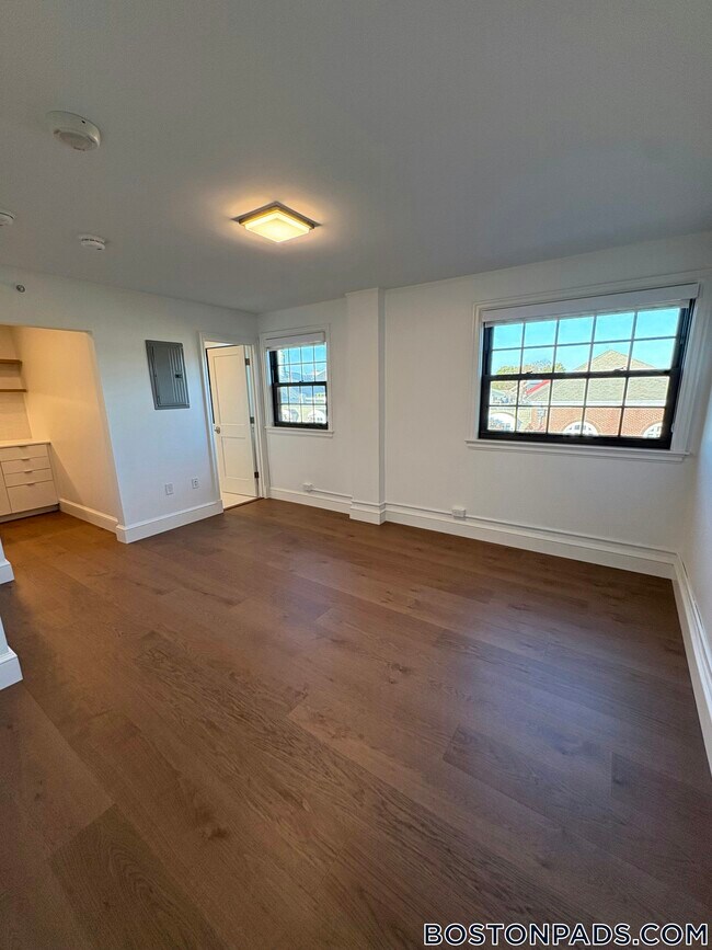 1200 Massachusetts Ave unit 516, Cambridge, MA 02138 - photo 3
