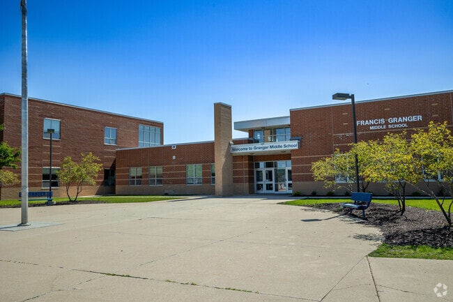 Granger Middle School Scores an A on Niche.