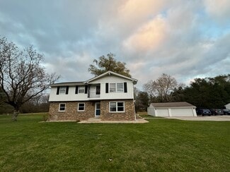 2950 N 184th St, Brookfield, WI 53045