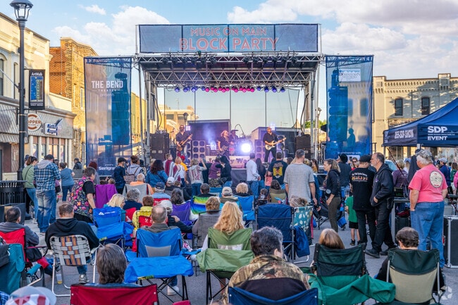 West Bend, WI residents head Downtown to watch Music On Main.