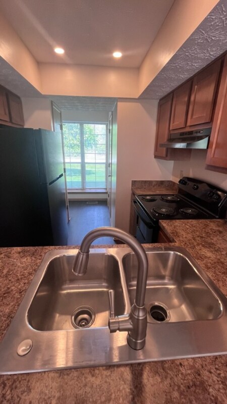 1318 Lane On the Lake, Columbus, OH 43235 - photo 2